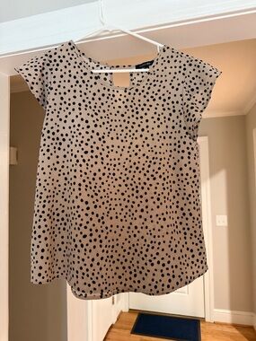 Cap-Sleeve Polka Dot Blouse - Beige/Black